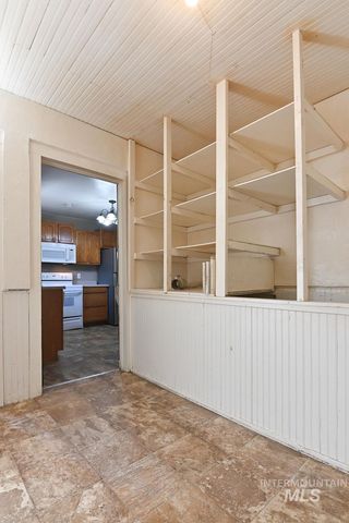 173 NW 7th Ave, Ontario, OR 97914