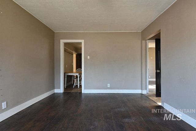 173 NW 7th Ave, Ontario, OR 97914
