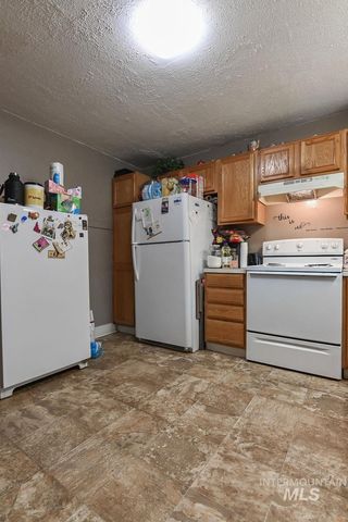173 NW 7th Ave, Ontario, OR 97914