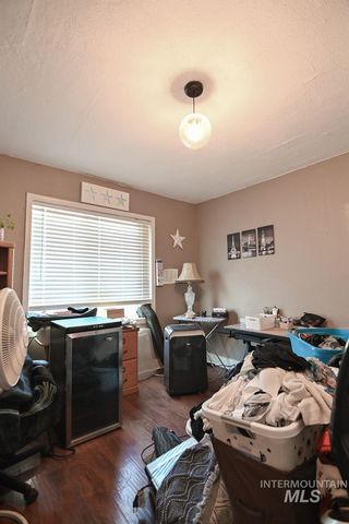173 NW 7th Ave, Ontario, OR 97914