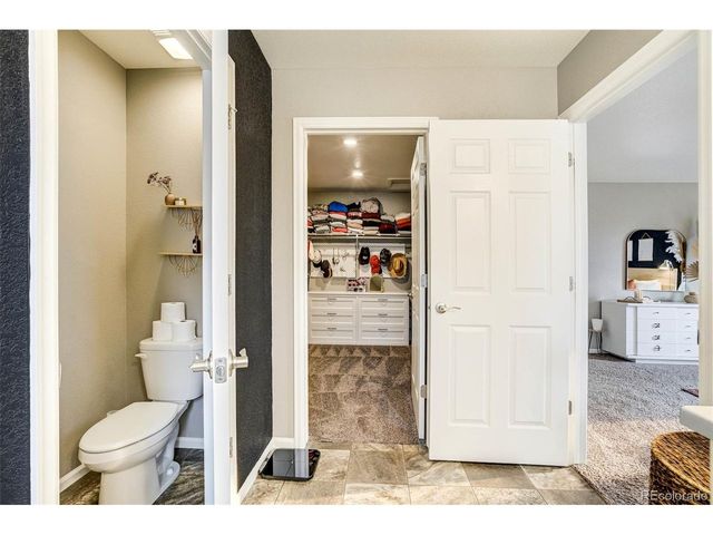 22521 E Radcliff Dr, Aurora, CO 80015