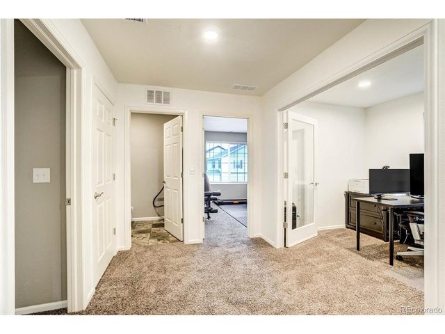 22521 E Radcliff Dr, Aurora, CO 80015