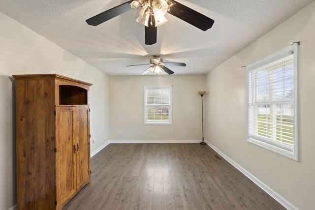 767 Woodmont Blvd, Clarksville, TN 37040