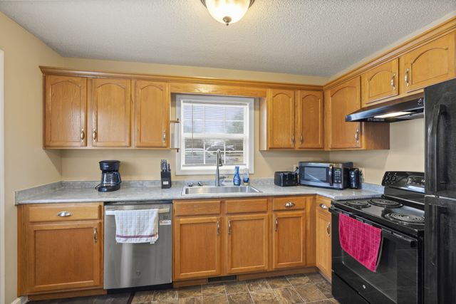 767 Woodmont Blvd, Clarksville, TN 37040