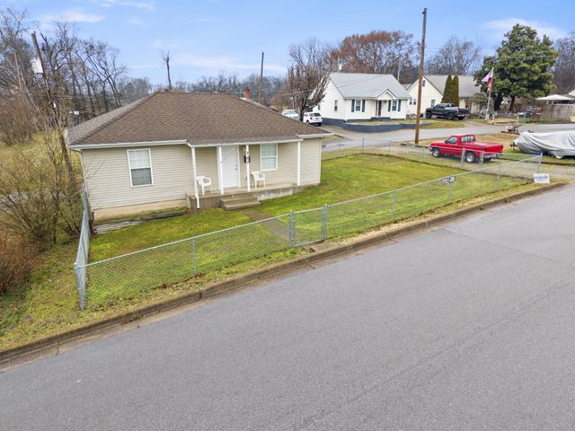 767 Woodmont Blvd, Clarksville, TN 37040