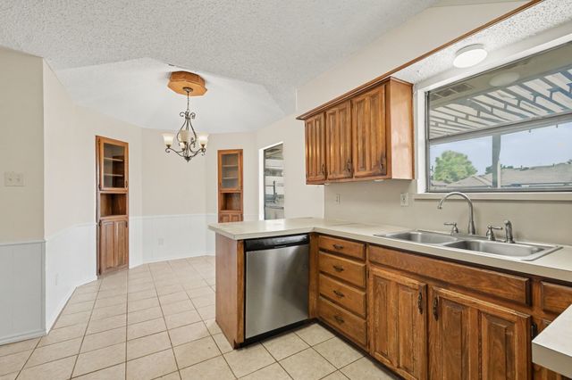 2324 Harbinger Lane, Dallas, TX 75287