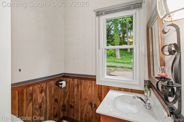 6440 Grand Circle Drive, Genoa Township, MI 48116