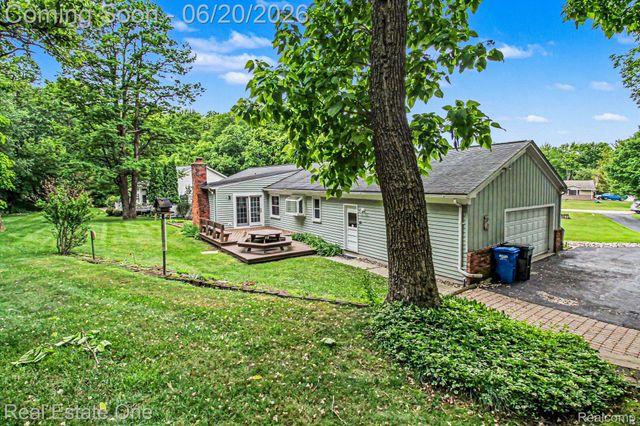 6440 Grand Circle Drive, Genoa Township, MI 48116