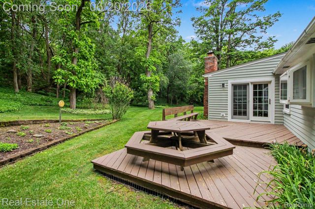 6440 Grand Circle Drive, Genoa Township, MI 48116