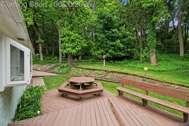 6440 Grand Circle Drive, Genoa Township, MI 48116