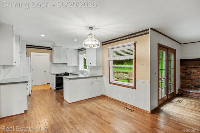 6440 Grand Circle Drive, Genoa Township, MI 48116
