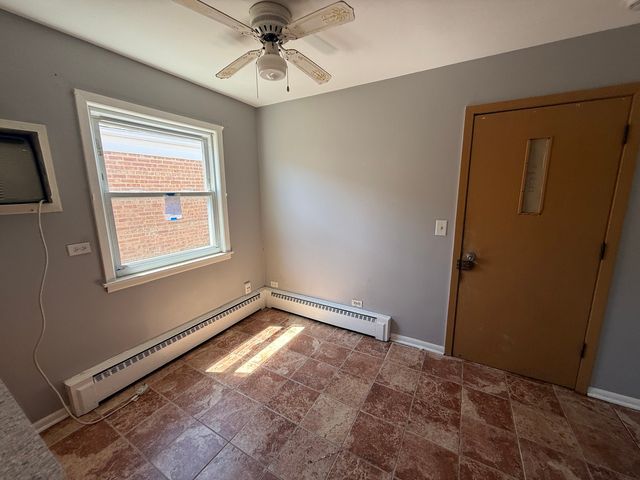 5610 N Central Avenue 2, Chicago, IL 60646