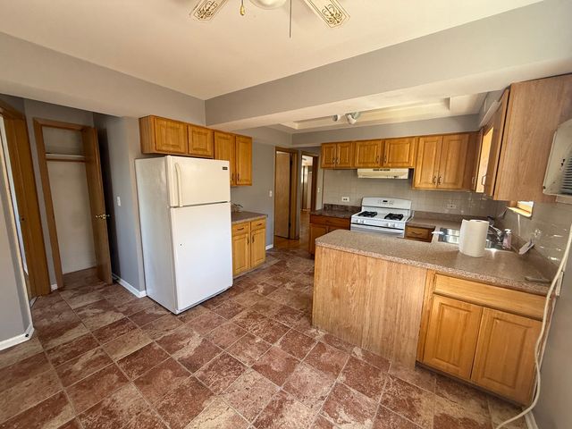 5610 N Central Avenue 2, Chicago, IL 60646