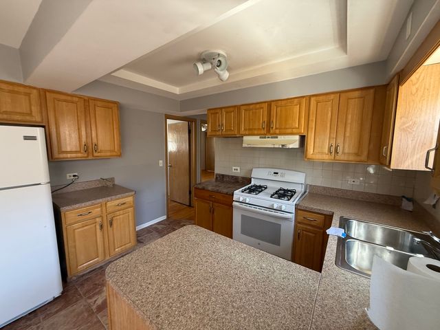 5610 N Central Avenue 2, Chicago, IL 60646
