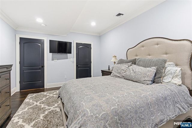 119 Hudson Cove, Edgewater, NJ 07020