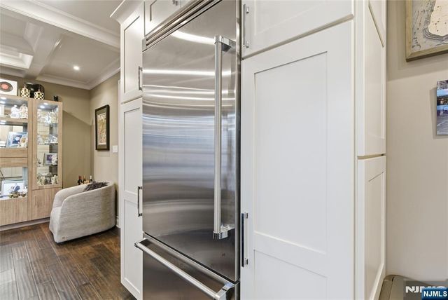 119 Hudson Cove, Edgewater, NJ 07020