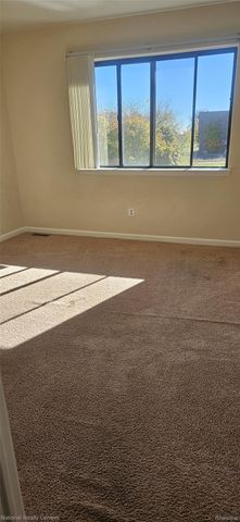 6323 Potomac Circle, West Bloomfield Charter Township, MI 48322