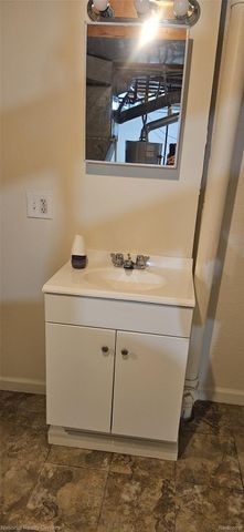 6323 Potomac Circle, West Bloomfield Charter Township, MI 48322