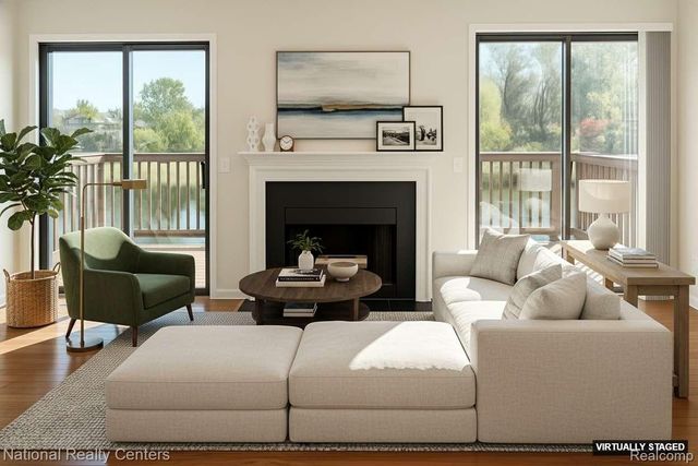 6323 Potomac Circle, West Bloomfield Charter Township, MI 48322