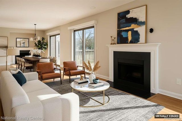 6323 Potomac Circle, West Bloomfield Charter Township, MI 48322