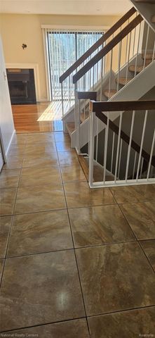 6323 Potomac Circle, West Bloomfield Charter Township, MI 48322