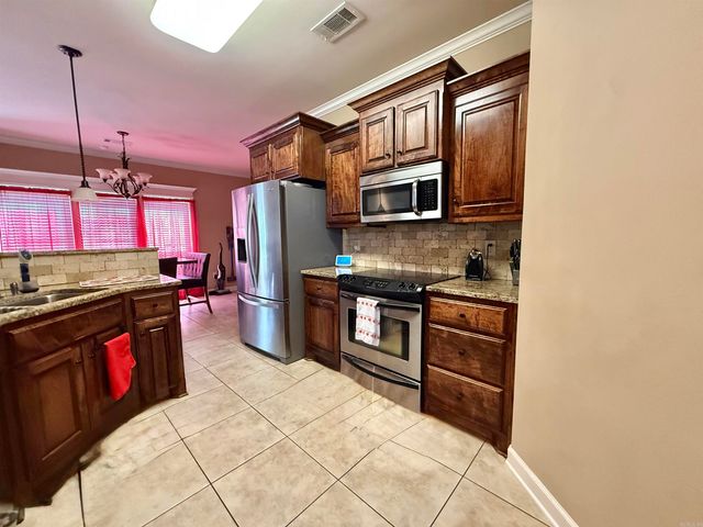 2812 Lynne Court, Bryant, AR 72022