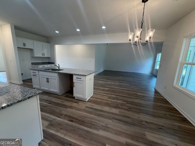 1212 White Oak Way, Griffin, GA 30224