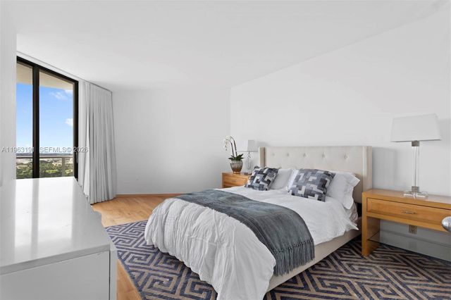 19500 Turnberry Way 20-C, Aventura, FL 33180