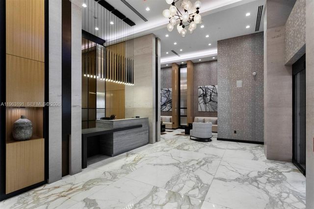 19500 Turnberry Way 20-C, Aventura, FL 33180