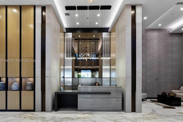 19500 Turnberry Way 20-C, Aventura, FL 33180