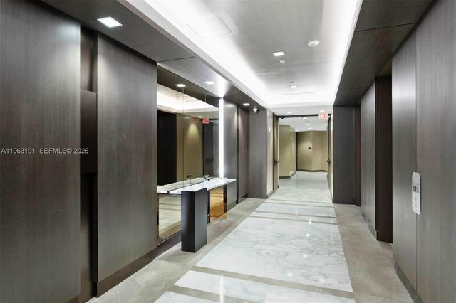 19500 Turnberry Way 20-C, Aventura, FL 33180