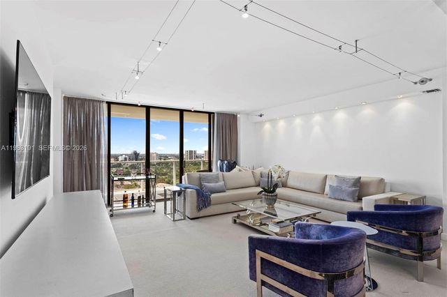 19500 Turnberry Way 20-C, Aventura, FL 33180