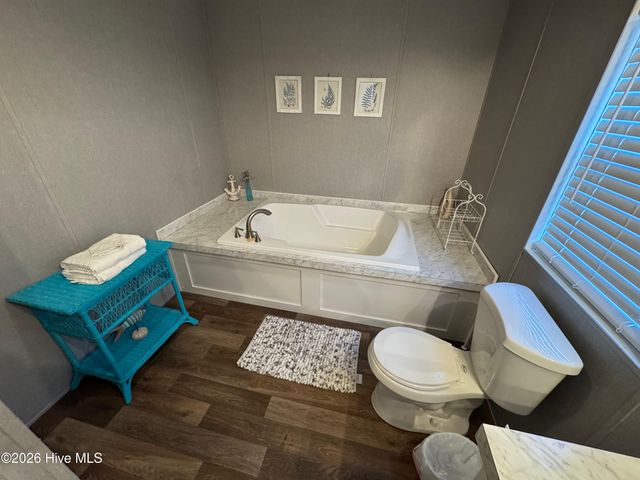 113 Moores Landing Road, Hampstead, NC 28443