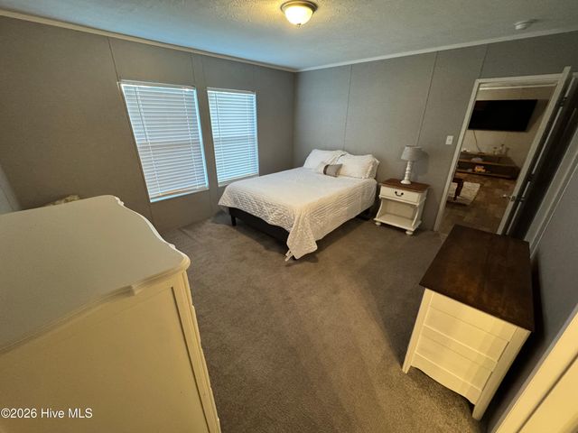 113 Moores Landing Road, Hampstead, NC 28443