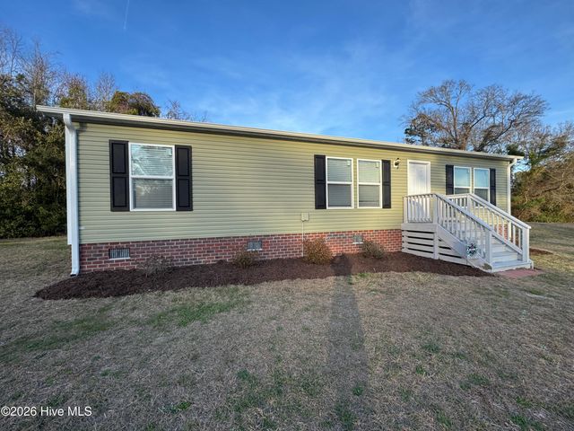 113 Moores Landing Road, Hampstead, NC 28443