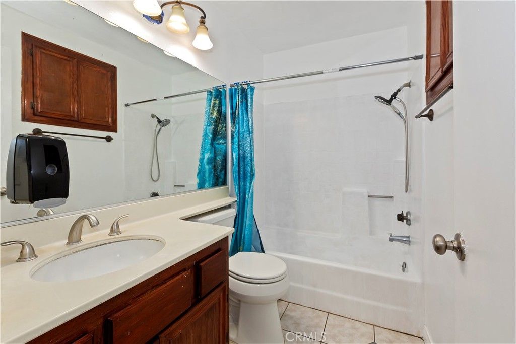 Image 17 of property listing at 9028 La Verne, Rancho Cucamonga, CA 91701