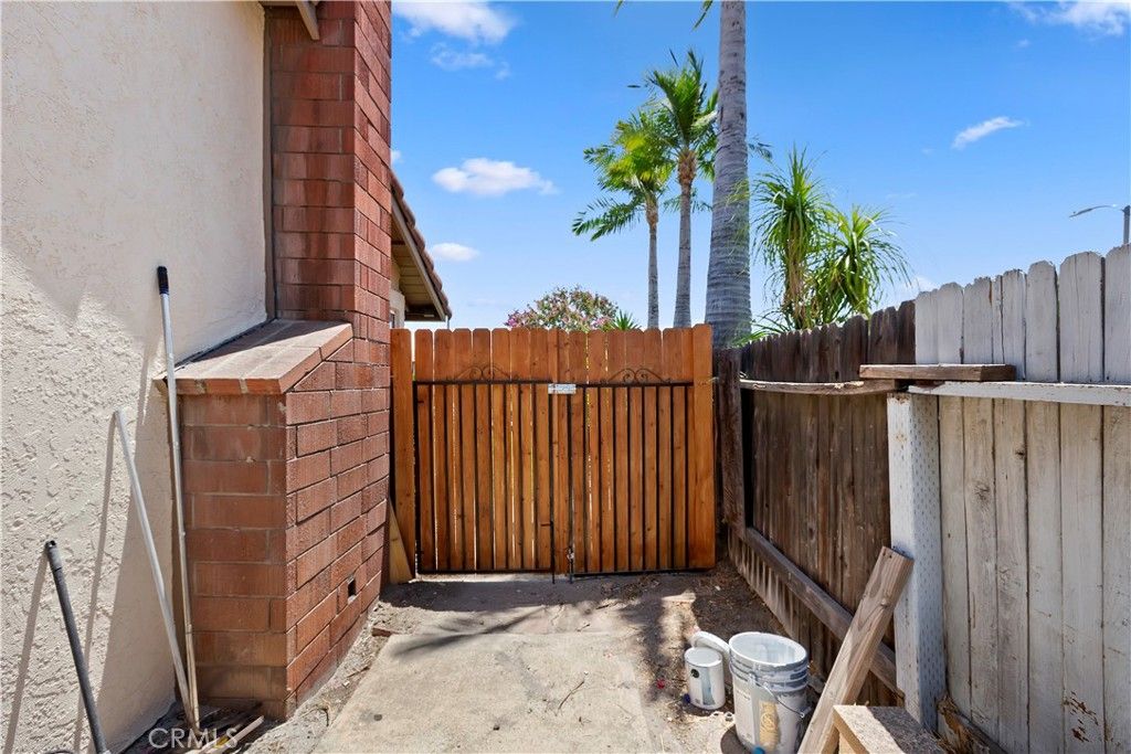 Image 27 of property listing at 9028 La Verne, Rancho Cucamonga, CA 91701