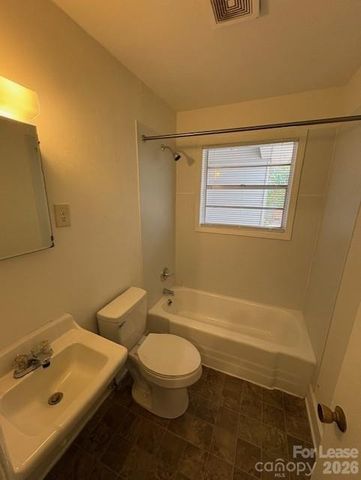 2929 Amity Garden Court, Charlotte, NC 28205