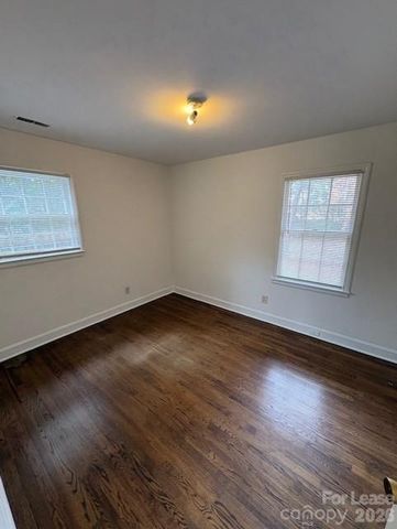 2929 Amity Garden Court, Charlotte, NC 28205