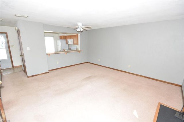 3921 Lantana PL, Virginia Beach, VA 23456