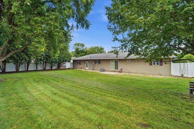 1002 7th Street, Eldora, IA 50627