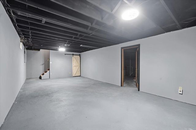 1002 7th Street, Eldora, IA 50627