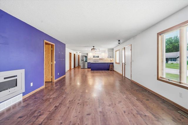 1002 7th Street, Eldora, IA 50627