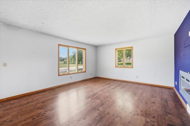 1002 7th Street, Eldora, IA 50627