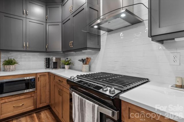 21556 Old Canal Street, Cornelius, NC 28031