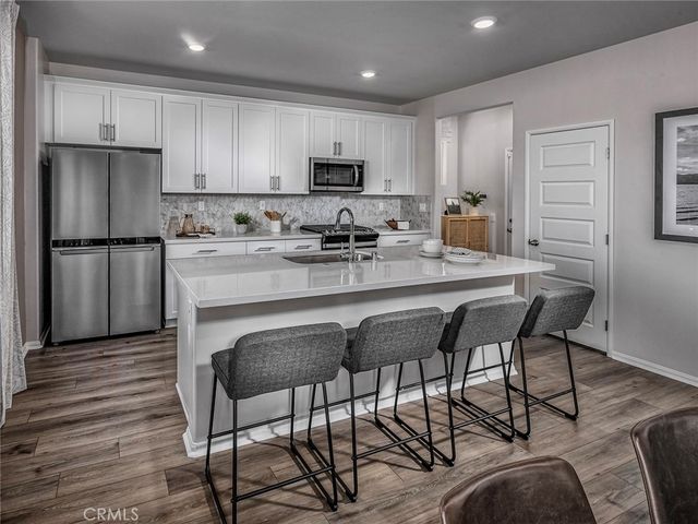2043 Grapefruit Street, Redlands, CA 92374