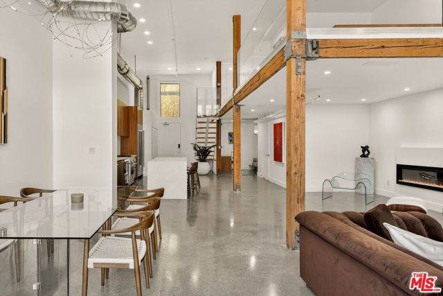 4115 Glencoe Avenue 107, Marina Del Rey, CA 90292