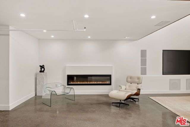 4115 Glencoe Avenue 107, Marina Del Rey, CA 90292