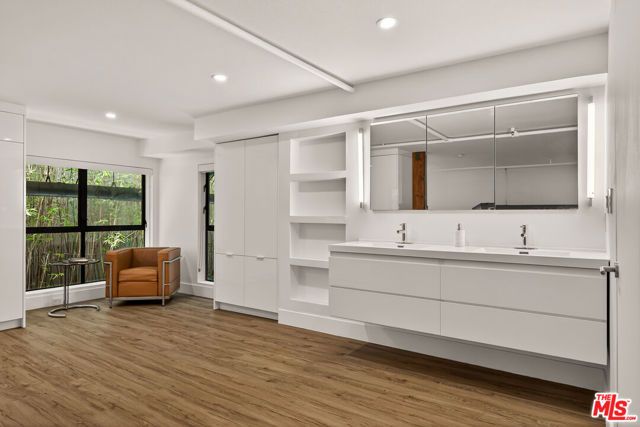 4115 Glencoe Avenue 107, Marina Del Rey, CA 90292