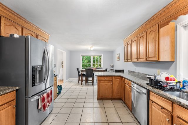 245 Hampstead St, Methuen, MA 01844